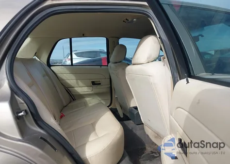 2009 Ford Crown Victoria Police/Police Interceptor z USA, uszkodzony, nr VIN 2FAHP71V89X118643